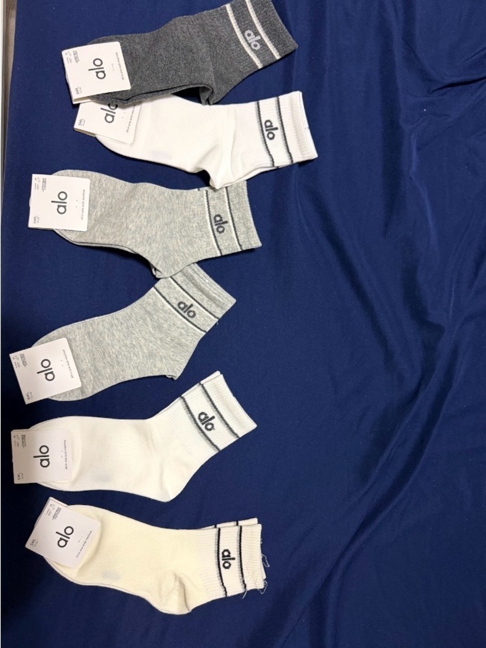 ALO Yoga Men's Crew Socks Pack - White, Light Gray, Charcoal